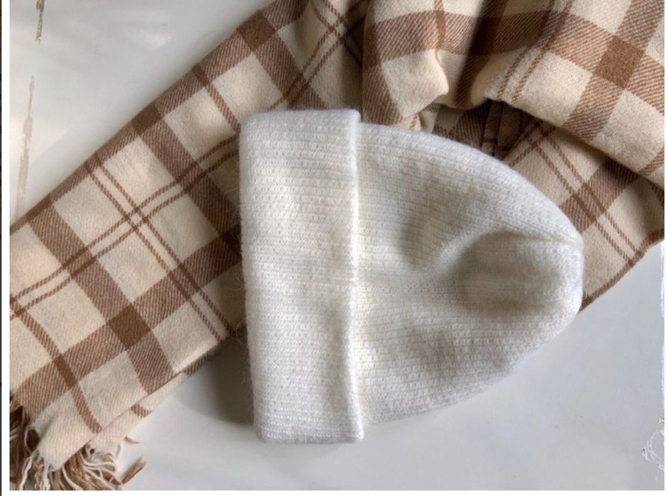 Шапка вязаная  с пухом кролика