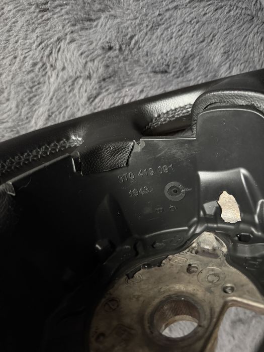 4-ри лъчев волан Skoda естествена кожа