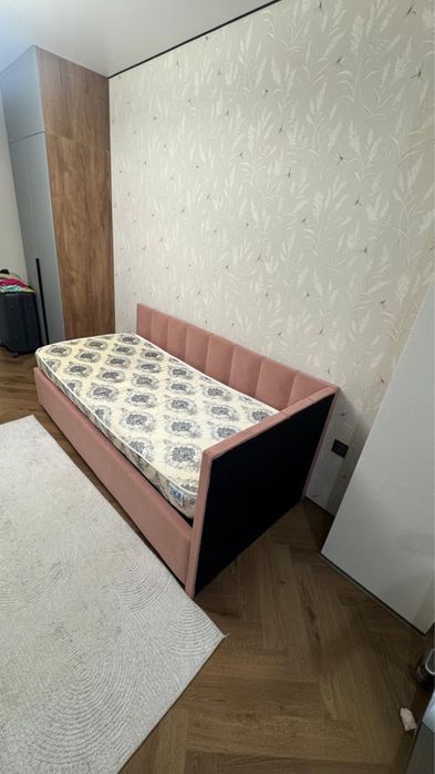 Продам кровать