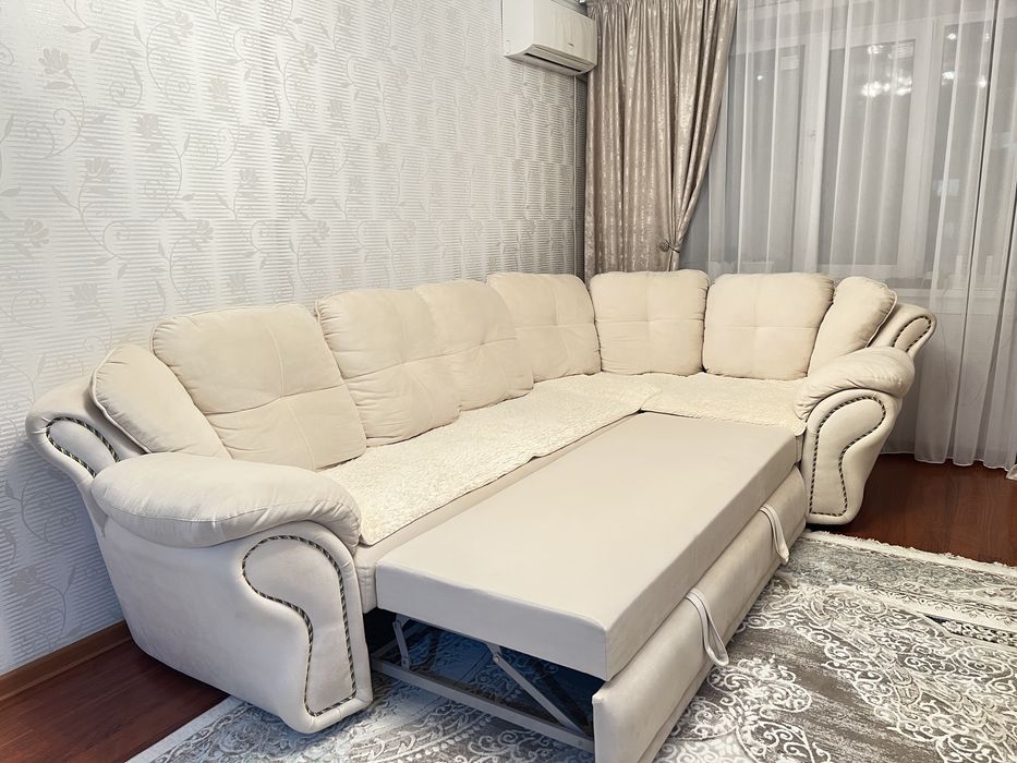 Продам диван в гостинную