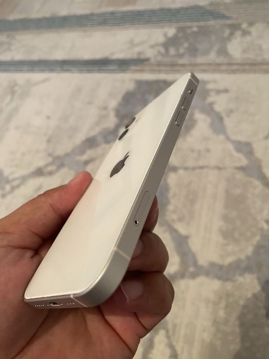iPhone 12 128 гб.
