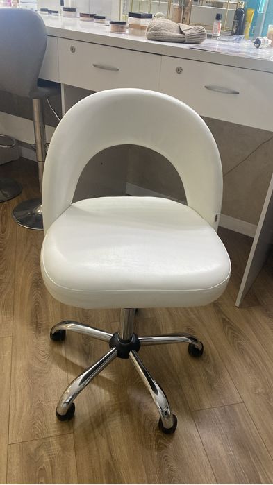 Продам кушетку и помощник