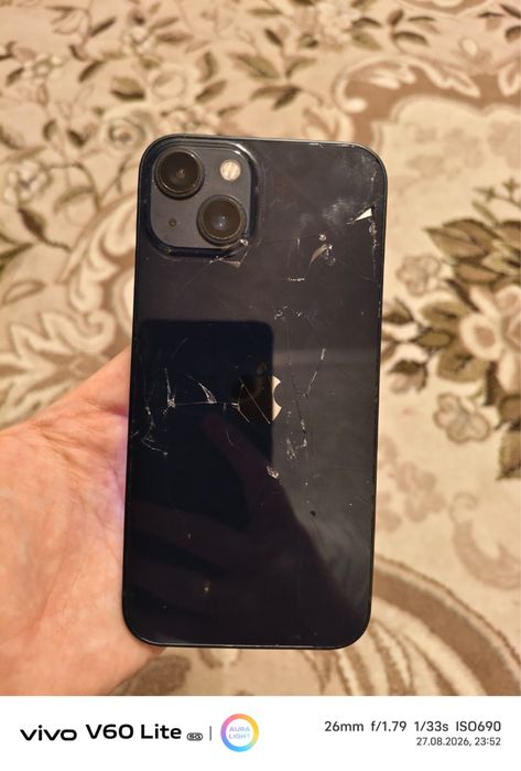 Iphone 13 ( 1,5 жыл ұсталған, ёмкость 90),