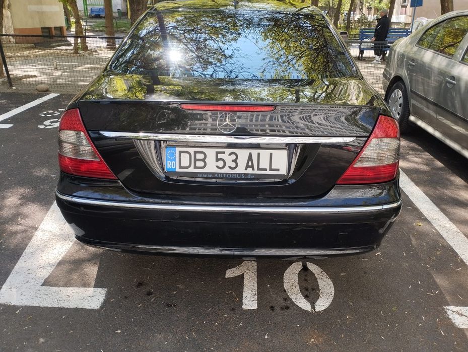 Urgent Vând Mercedes E-clase