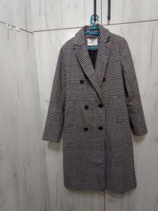 Продавам прекрасно палто размер С