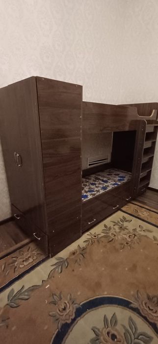 Детская двухъярусная кровать