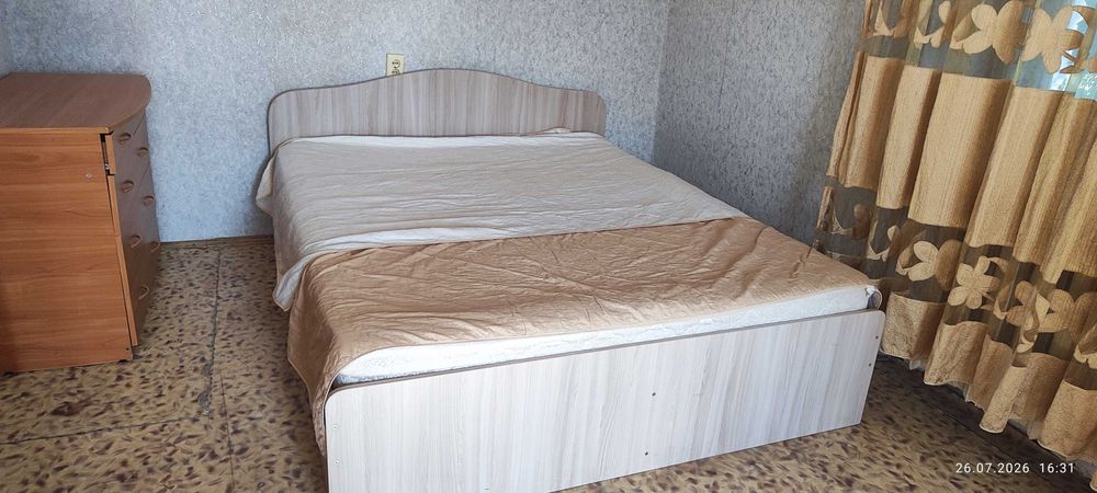 Кровать двуспальная