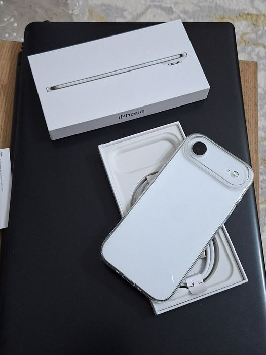 Iphone 7  Air ( dubay versiya )