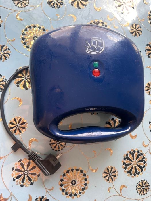 Сэндвичница продается