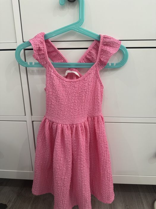 Детска розова рокля размер 92