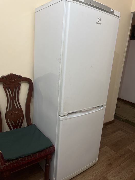 Холодильник буу Indest ,не рабочий