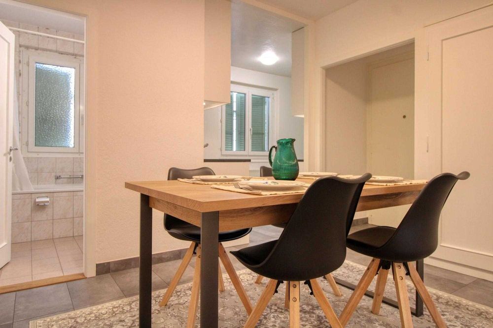 Дава се под наем Двустаен апартамент в София, Център - 60 кв.м за 357 € - Снимка #3