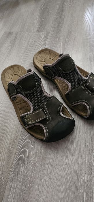 Продам мужские шлепки