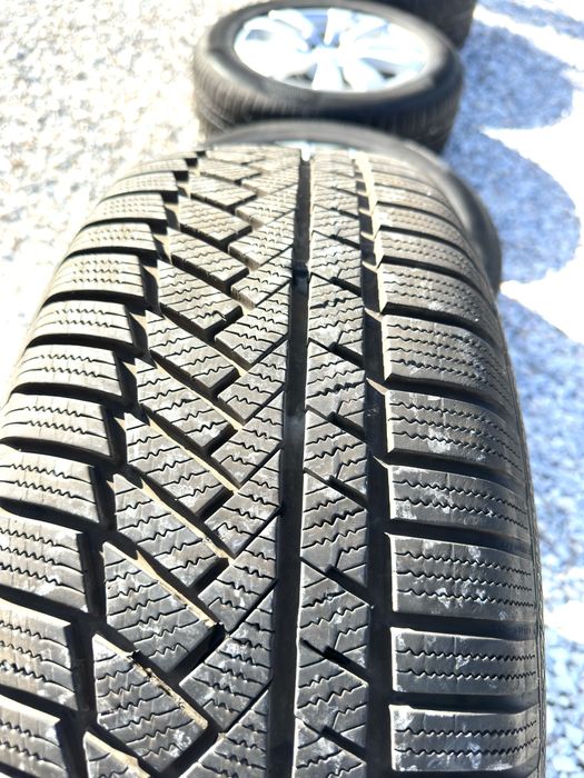 Джанти 18 от Grand Cherokee 5x127, ET40, 8J, с гуми 245/60 Continental