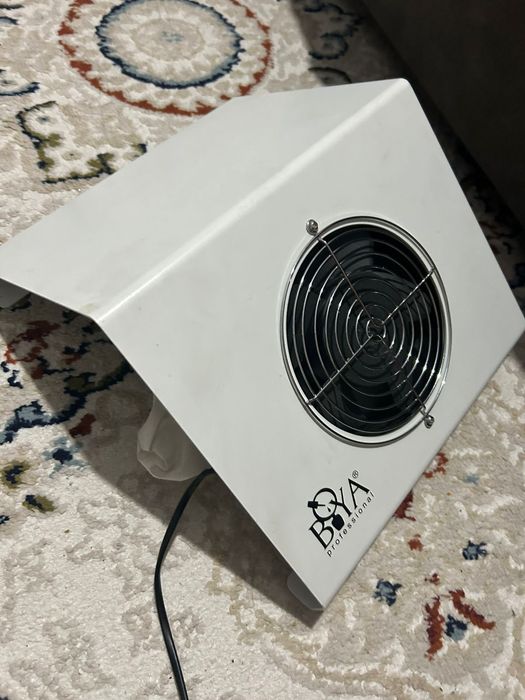 Пылесос для маникюра!