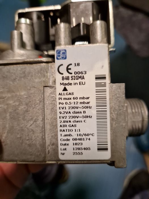 Vand piese centrala ariston cares 24