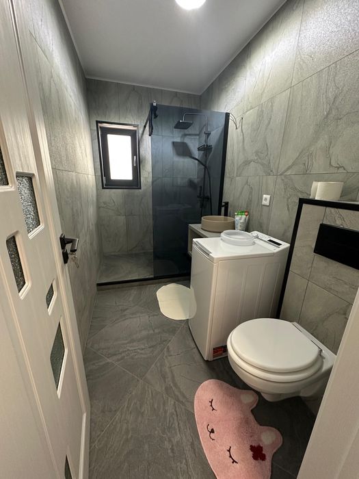 Vand apartament utilat si mobilat