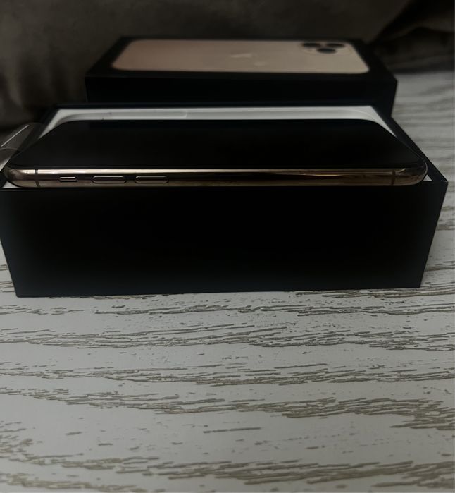 iPhone 11 Pro 64 гб золотой