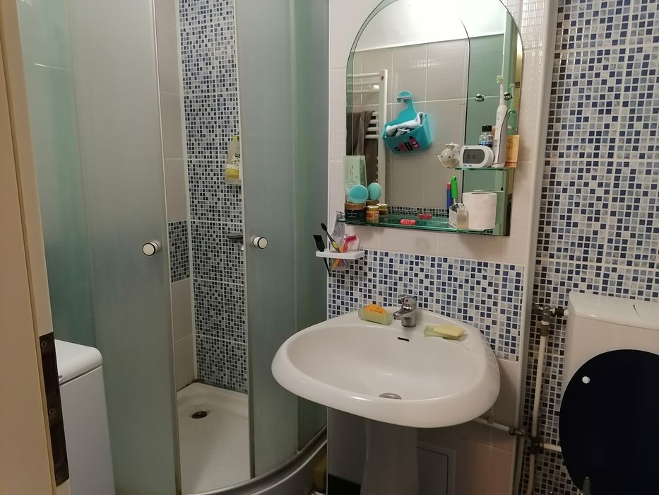 Închiriez apartament cu centrala in Complexul Studentesc