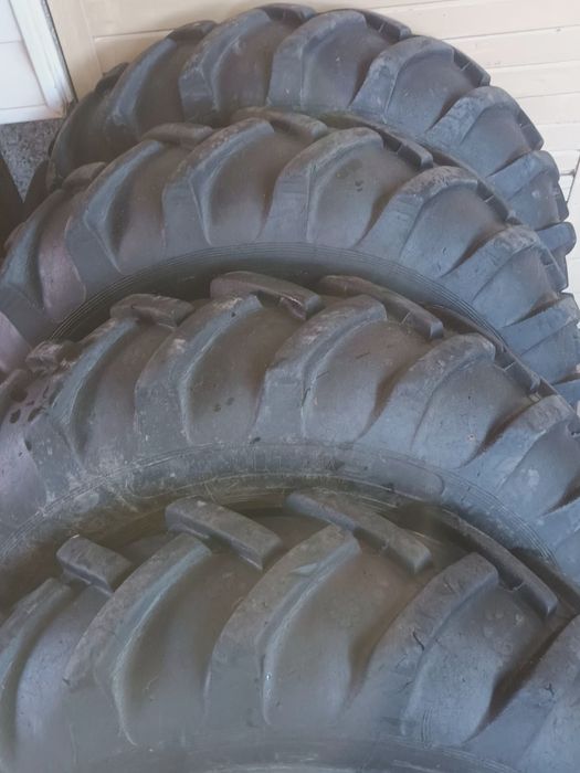 Продавам 4бр гуми mitas 7.50x16