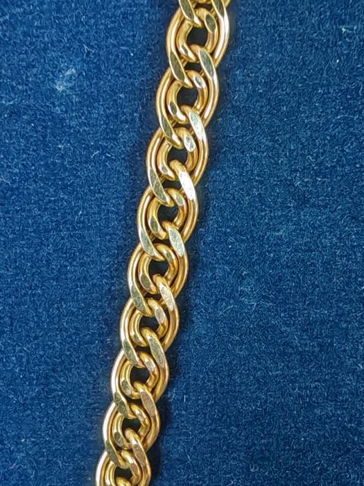 Продавам плътни  български златни  синджири 14к