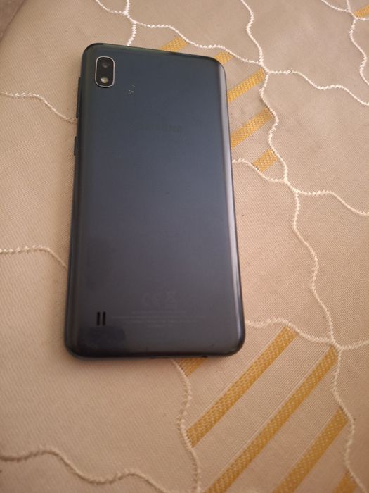 Samsung     A 10