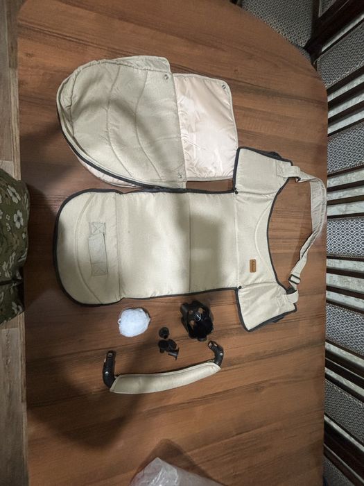 Продаю детскую коляску транформер 3в 1