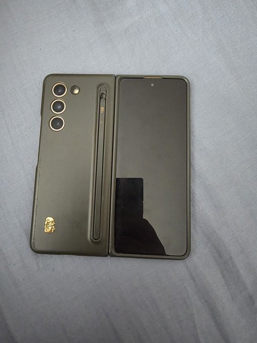 Продам Samsung W24/ Fold 5