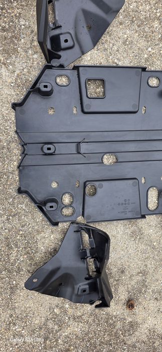 Scut plastic nou original Can-Am Outlander  MAX 1000  XT-P 2018+