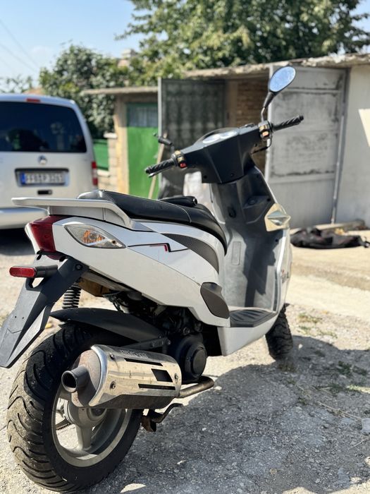 Скутер подлежащ на ремонт