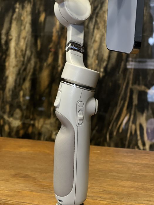 DJI Osmo moblie 5