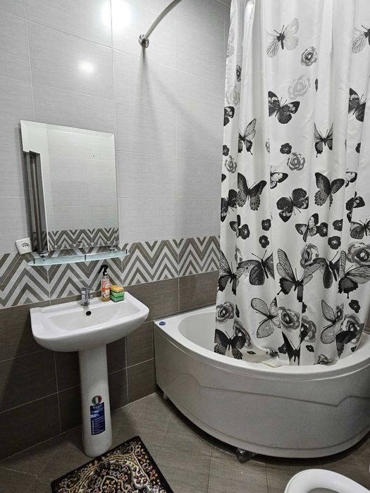 Сдается 2х комнатная кв в новостройке