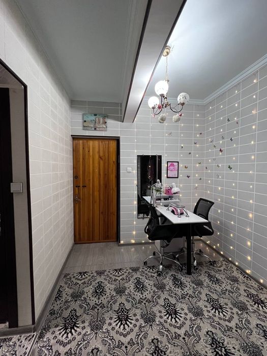 Dom sotiladi 3 xonali, 9-etaj