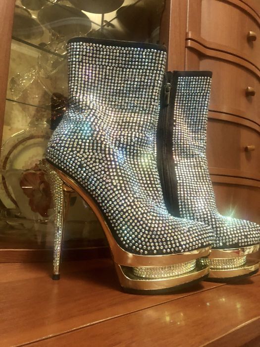 Женская обувь