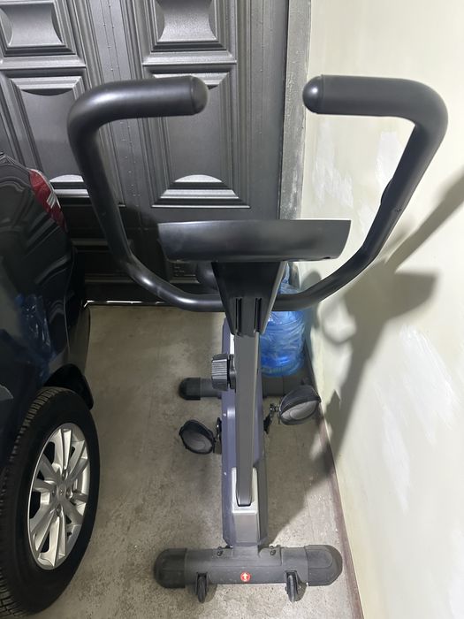 Велотренажер сотилади