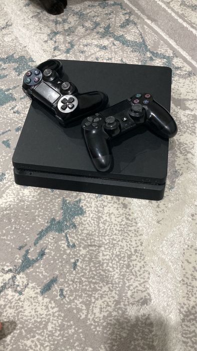 Продам плэйстэйшн 4 слим