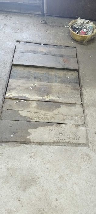 Продам гараж старый город карьер