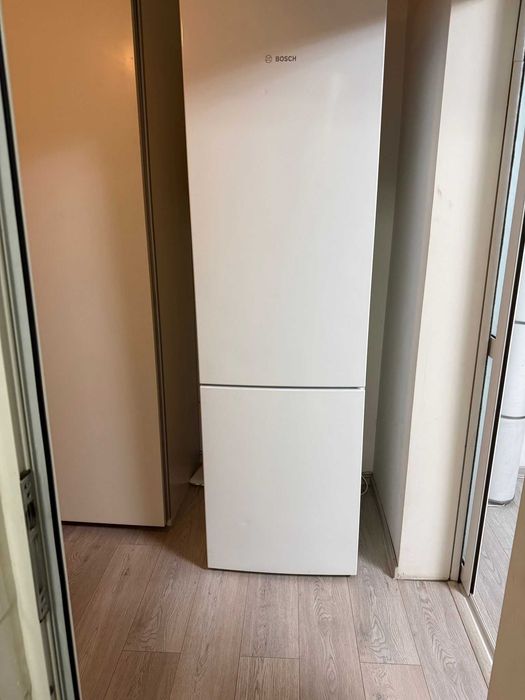 Închiriez garsonieră 33 m² zona Mega Mall, etajul 7/10,bloc cu lift.