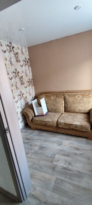 Сдам квартиру 3 комнатную