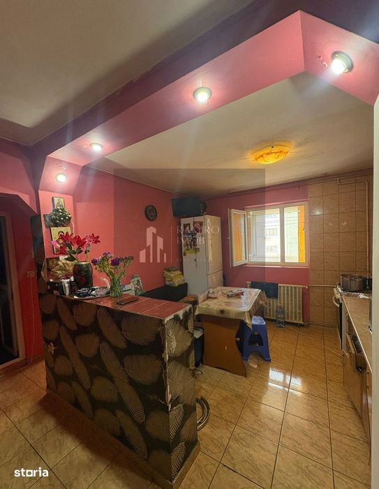 2 camere decomandat 3 minute METROU  Aparatorii Patriei xy