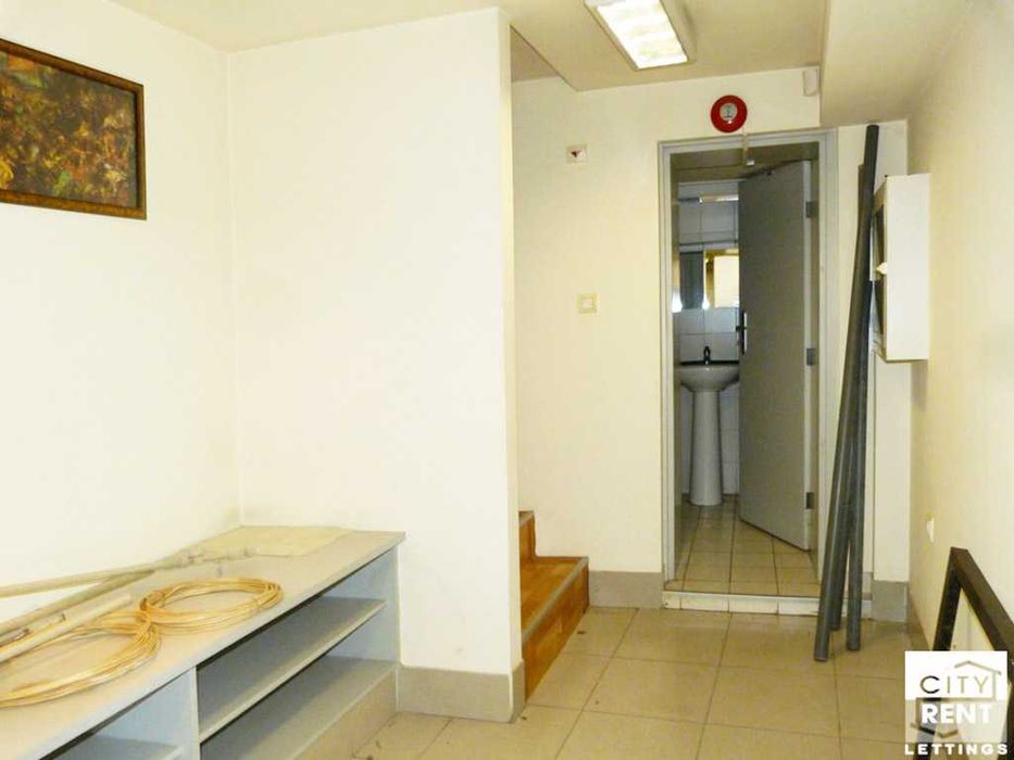 Дава се под наем Офис в Велико Търново, Център - 130 кв.м за 1330 € - Снимка #3