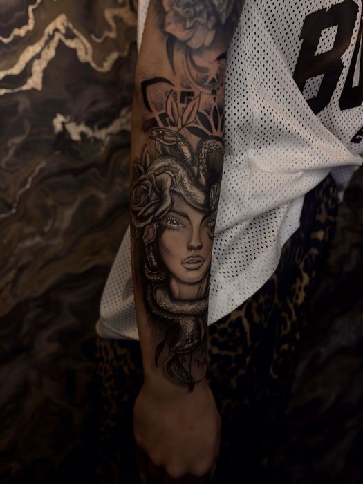 Tatuaje profesionale Bucuresti Voluntari Tattoo