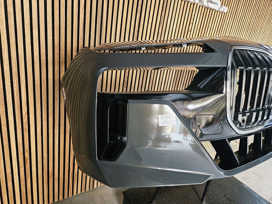 BMW seri 7 I7 2022/2025 G70 M-pachet bara fata BF3567