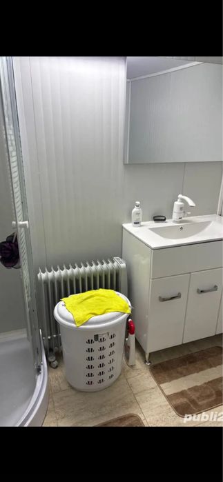 Vand teren intravilan cu numar de casa si utilitati