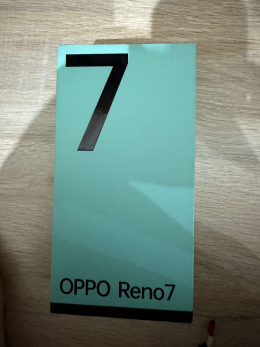 Телефон oppo reno 7