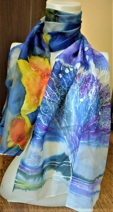 Шал, рисуван върху коприна. фантазия .Красив подарък . Варна. любов