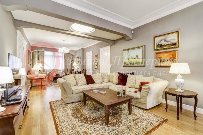 Дава се под наем Тристаен апартамент в София, Център - 160 кв.м за 2100 € - Снимка #3