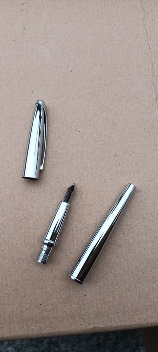 Stilou Cross în stare foarte bună