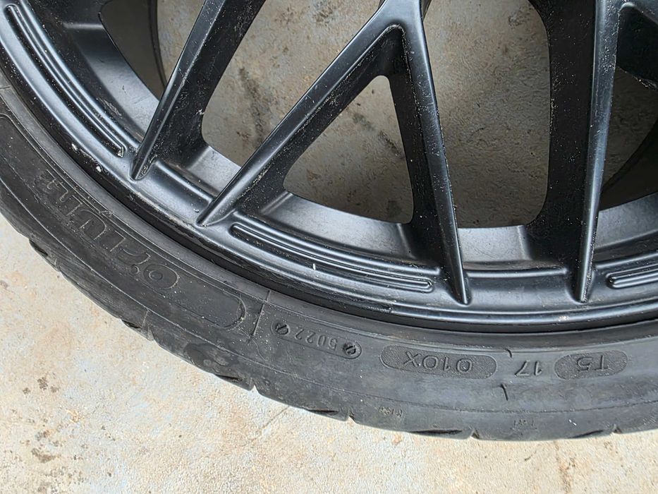 Продавам 4 броя 19” алуминиеви джанти с гуми, свалени от Golf Plus.