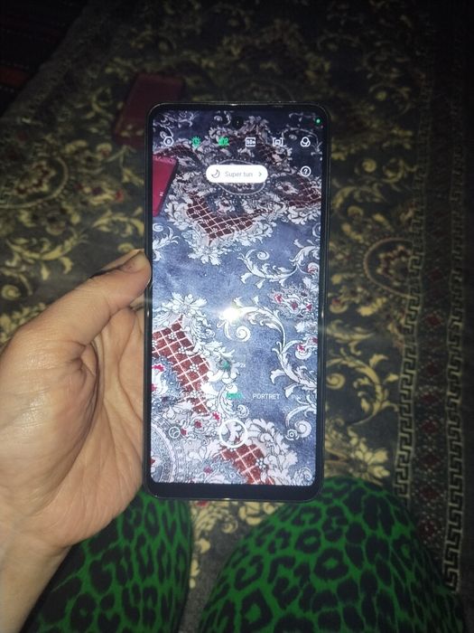 Infinix hot 40i izlashi idyal holati yaxshi ayol kishi 6 oy ishlatkan